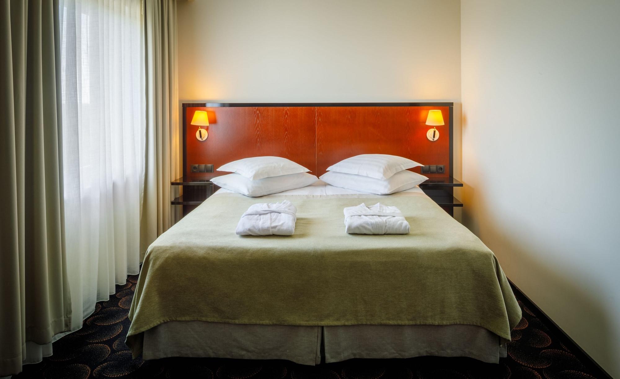 Meresuu Spa & Hotel Нарва-Йыэсуу Экстерьер фото