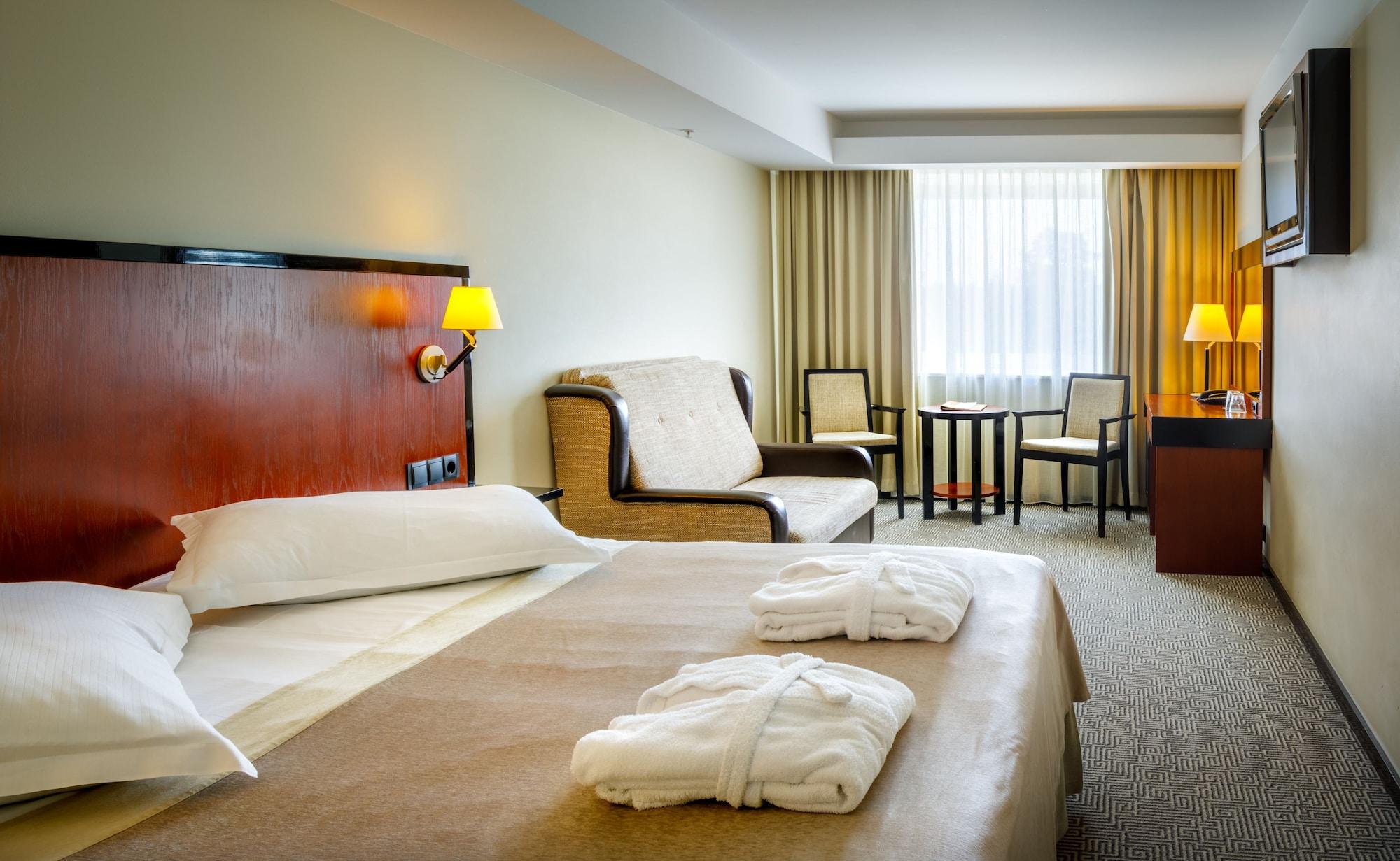 Meresuu Spa & Hotel Нарва-Йыэсуу Экстерьер фото