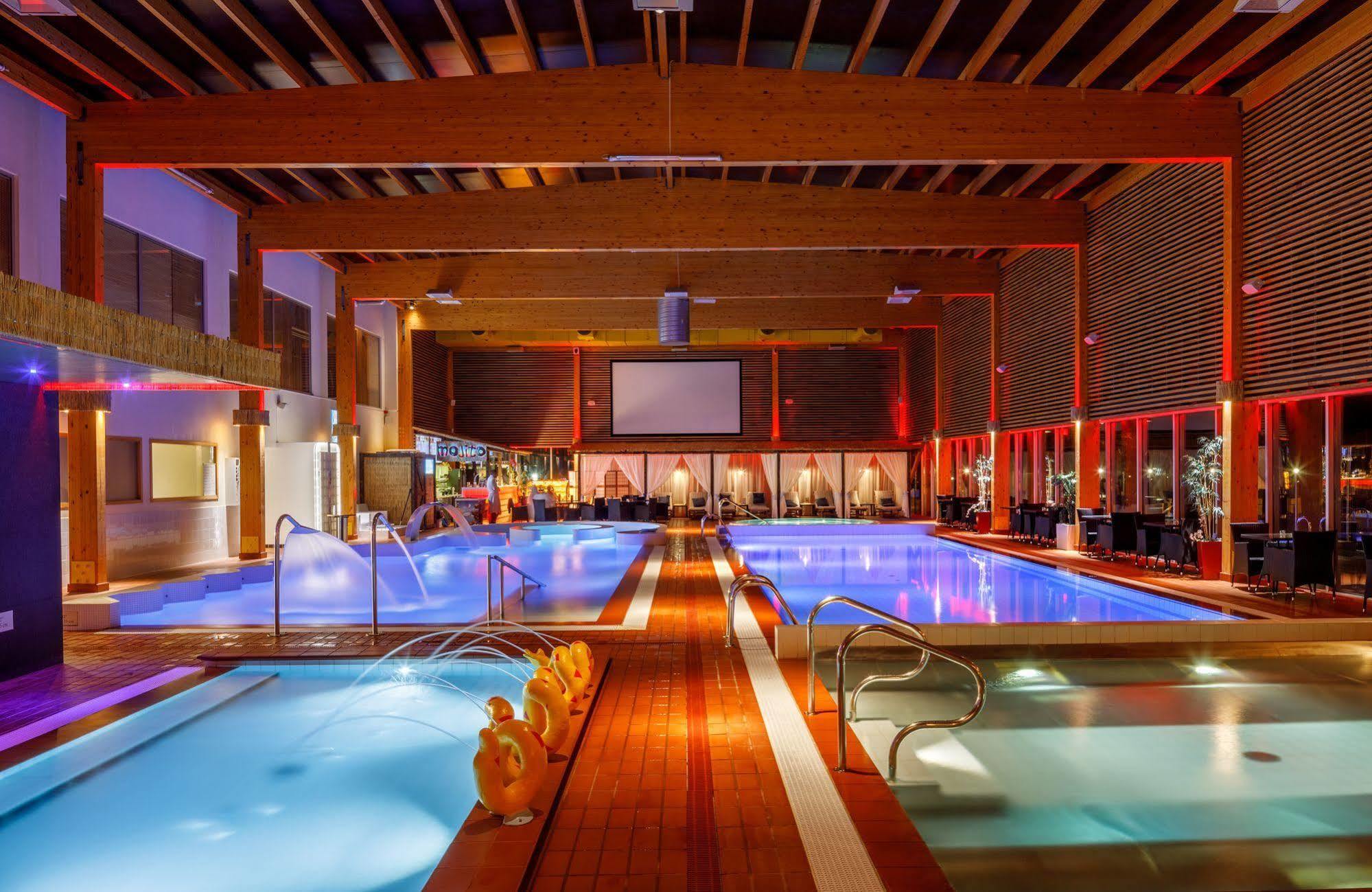 Meresuu Spa & Hotel Нарва-Йыэсуу Экстерьер фото